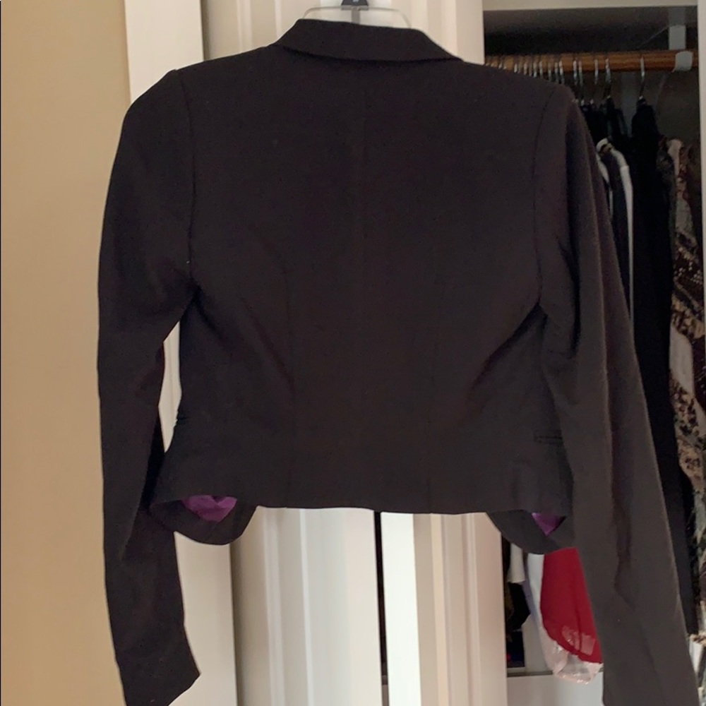Blazer - Picture 4 of 4